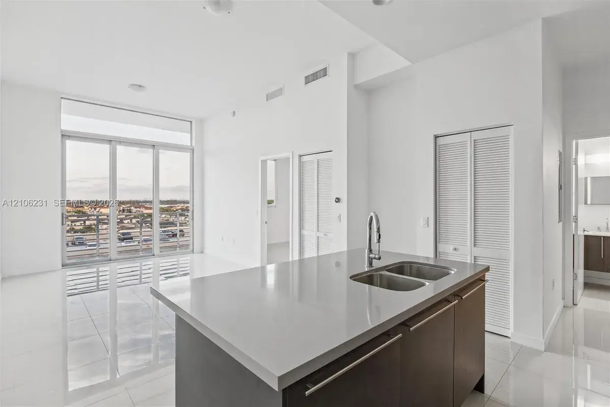 7875 NW 107th Ave # 802, Doral FL 33178