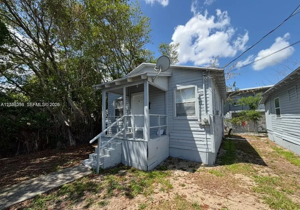 Residential Income for sale at 820 21st St, West Palm Beach FL 33407