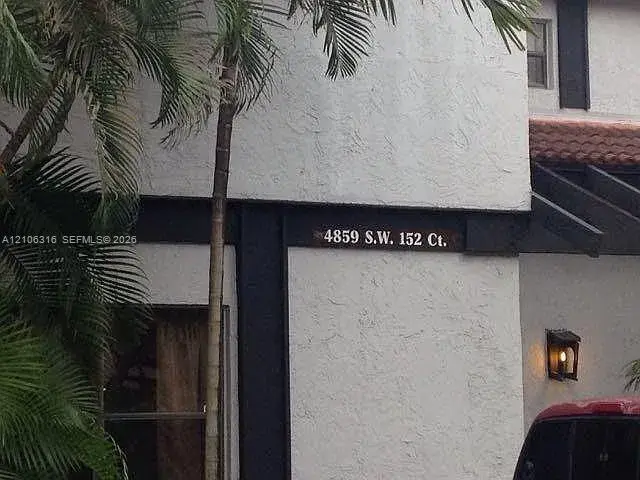 2 bedroom 2 bath Residential for sale at 4859 SW 152nd Ct # 40, Miami FL 33185