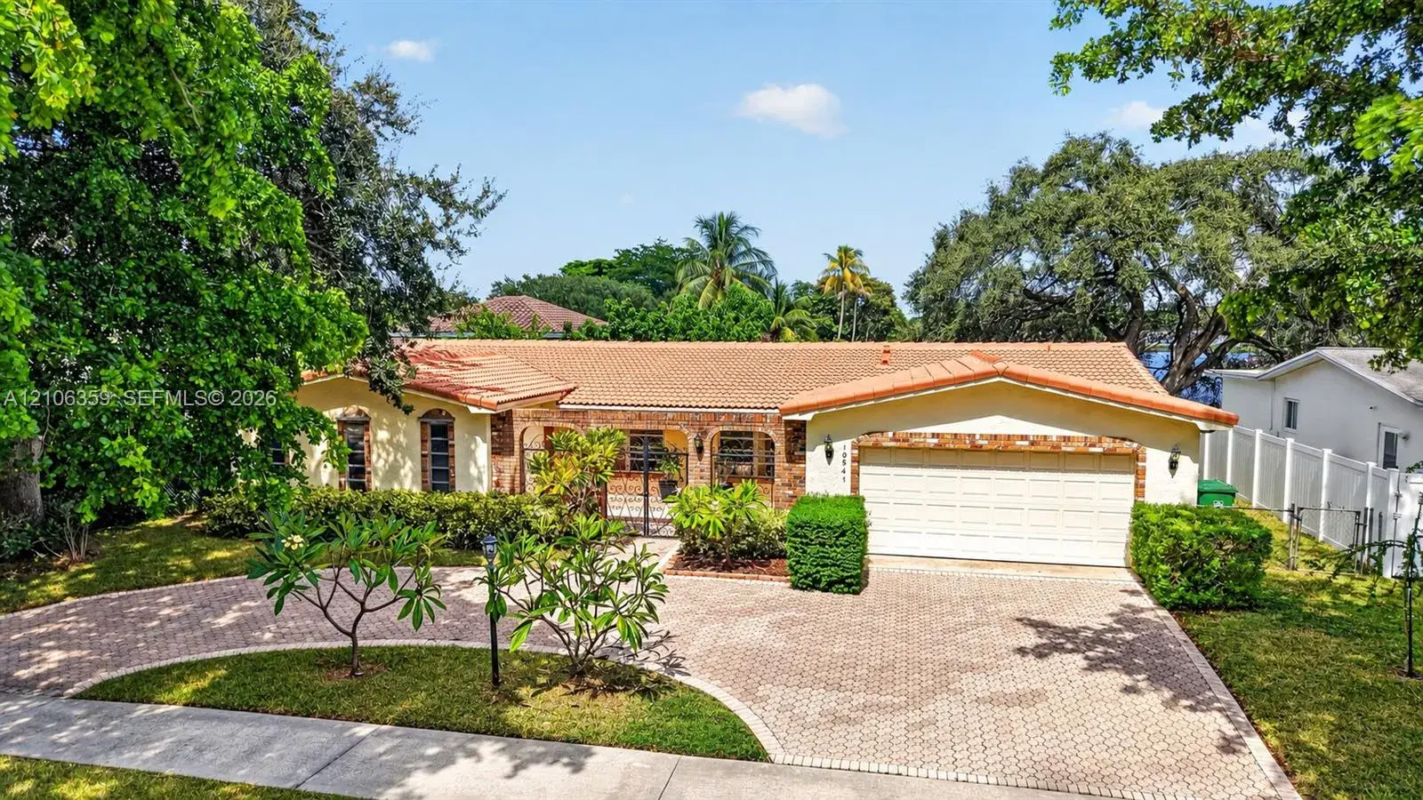3 bedroom 2 bath Residential for sale at 10541 Taft St, Pembroke Pines FL 33026