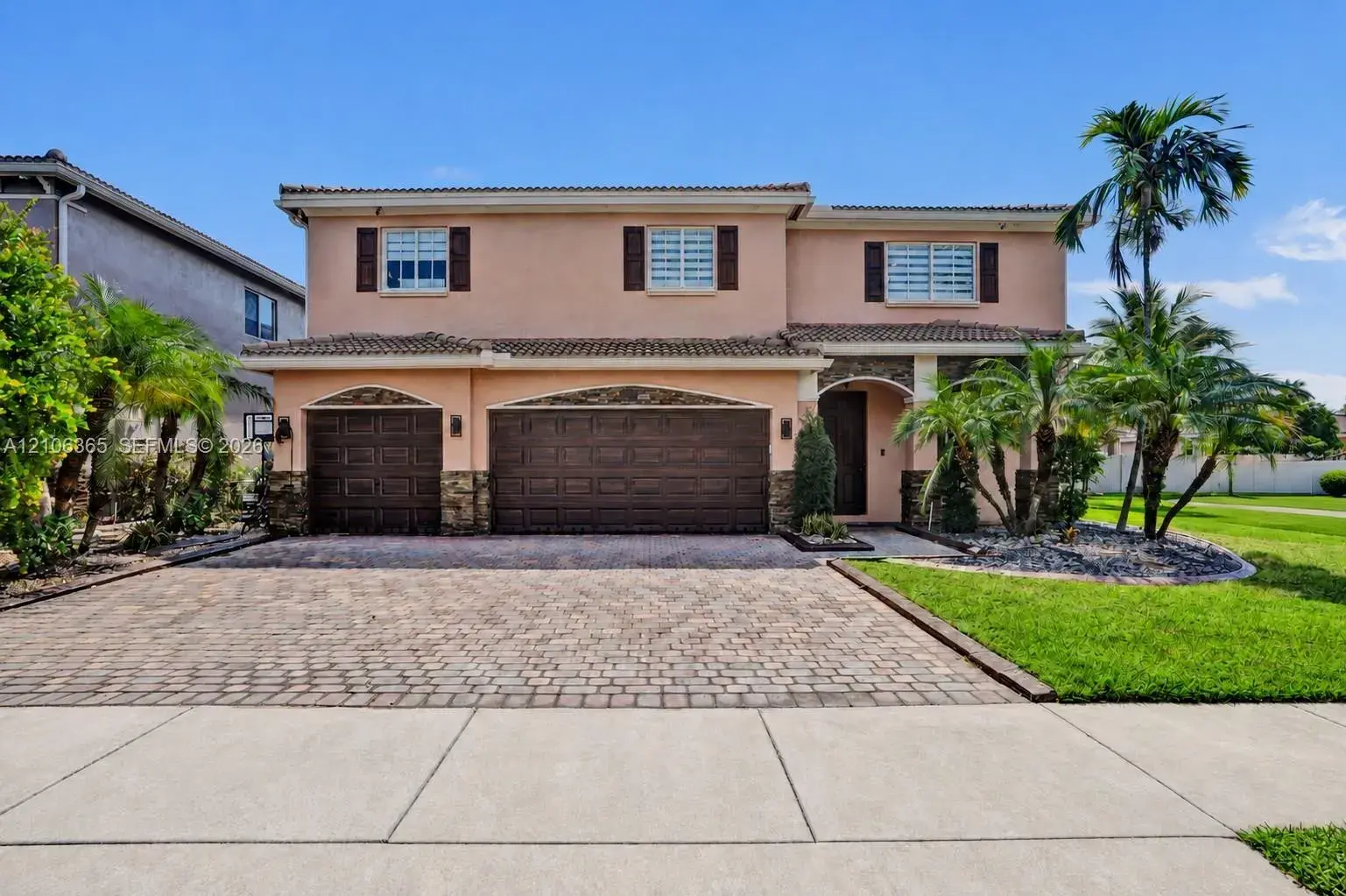 6 bedroom 4 bath Residential for sale at 1292 NW 205TH STREET, Miami Gardens FL 332169