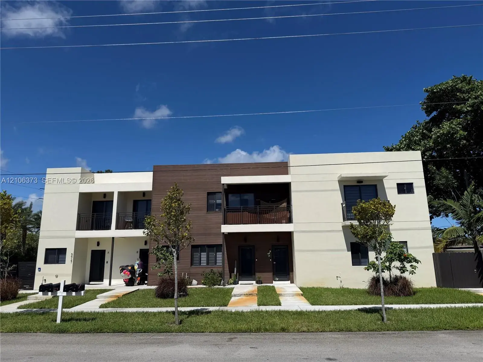 Residential Income for sale at 5927 Buchanan St, Hollywood FL 33021