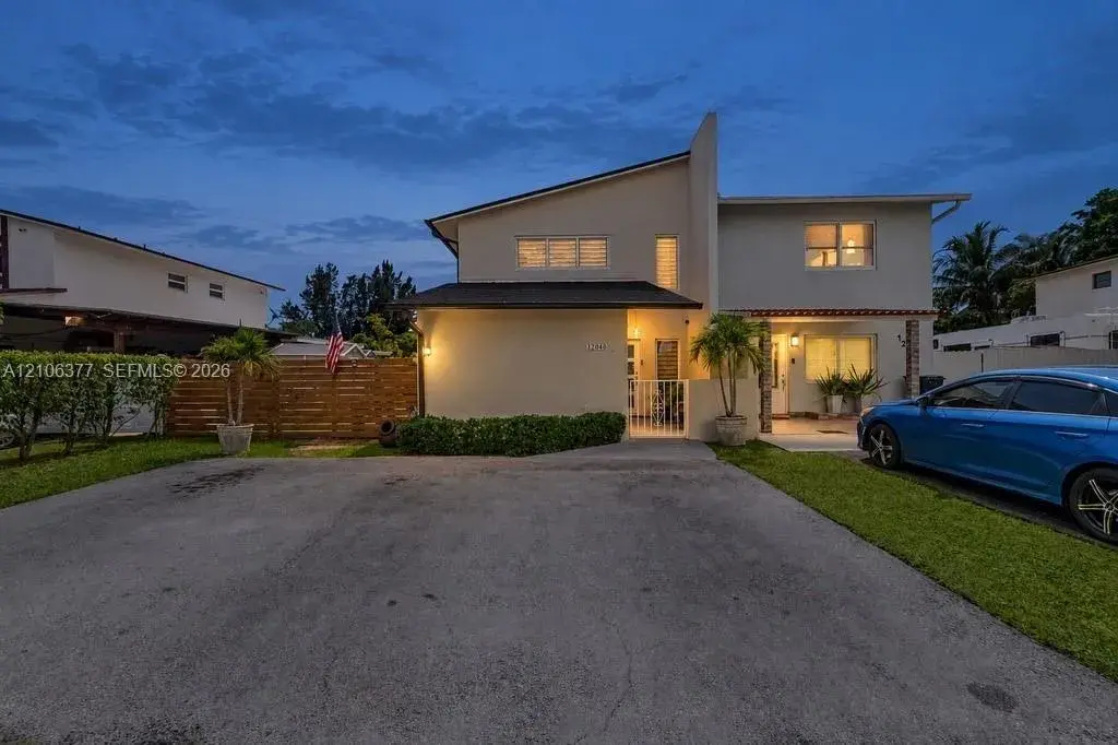 3 bedroom 3 bath Residential for sale at 12040 SW 10th Ter, Miami FL 33184