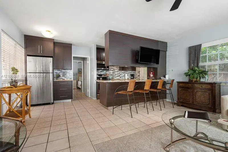 2033 NE 33rd Ave # 3, Fort Lauderdale FL 33305