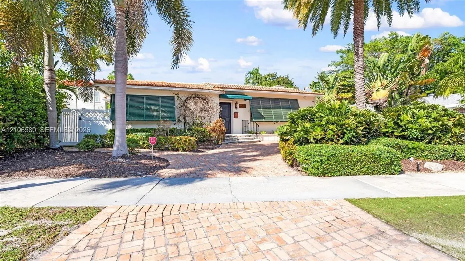 4 bedroom 4 bath Residential Lease for rent at 623 NE 17th Way, Fort Lauderdale FL 33304