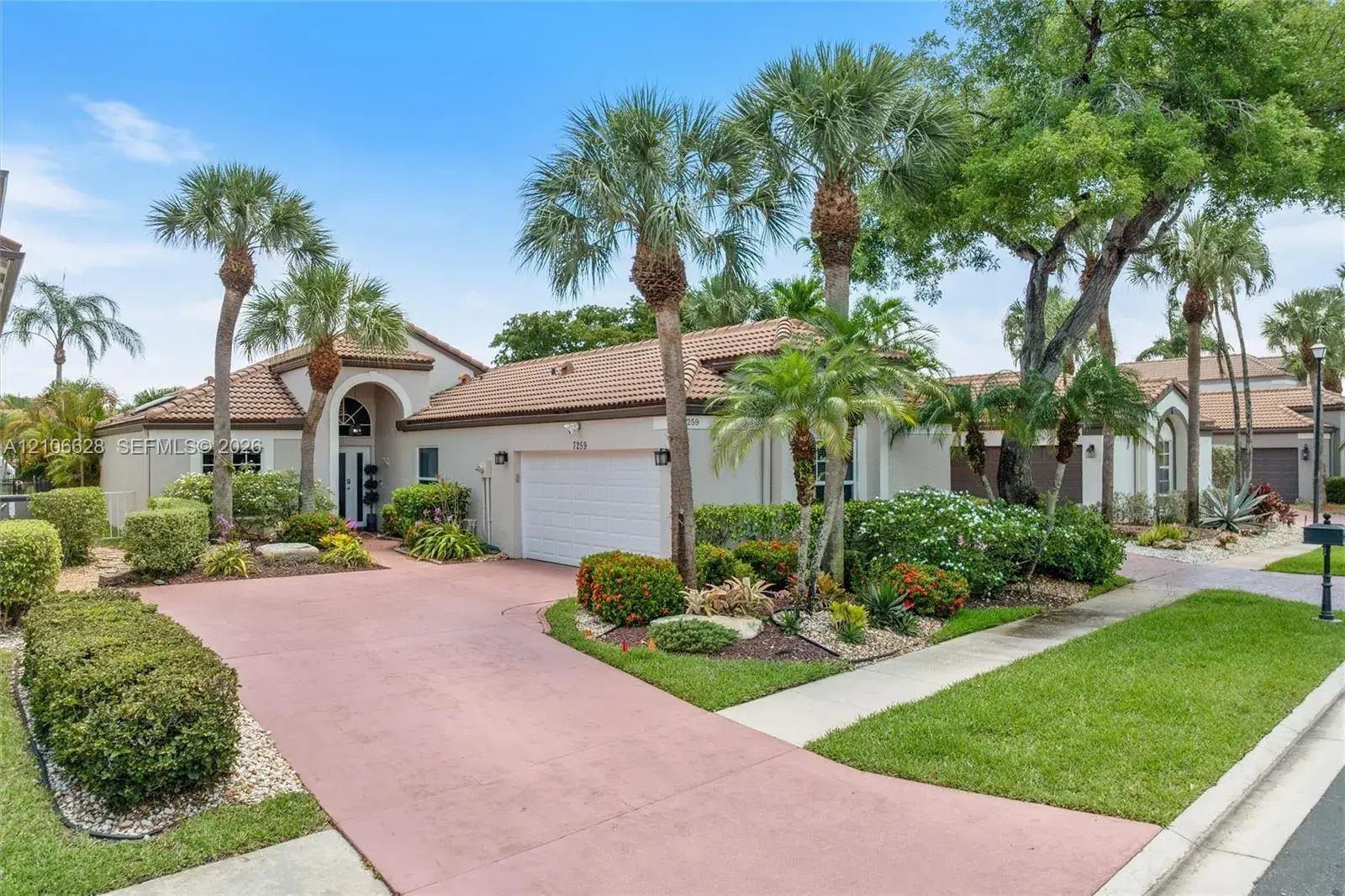 2 bedroom 2 bath Residential for sale at 7259 Via Palomar, Boca Raton FL 33433