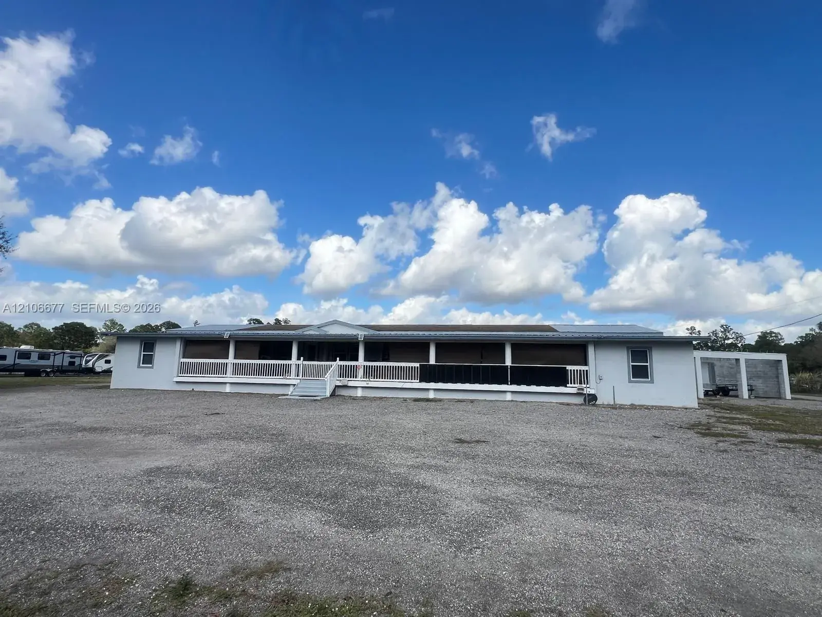 7 bedroom 5 bath Residential for sale at 839 PERIMETER RD, Clewiston FL 33440