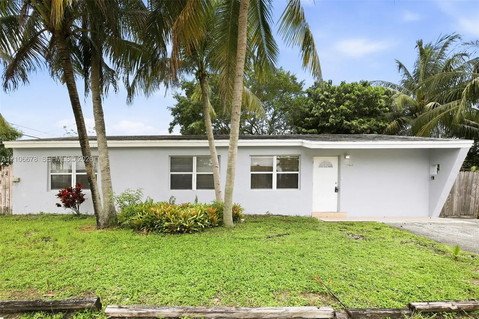 3 bedroom 2 bath Residential Lease for rent at 7060 Hood St, Hollywood FL 33024