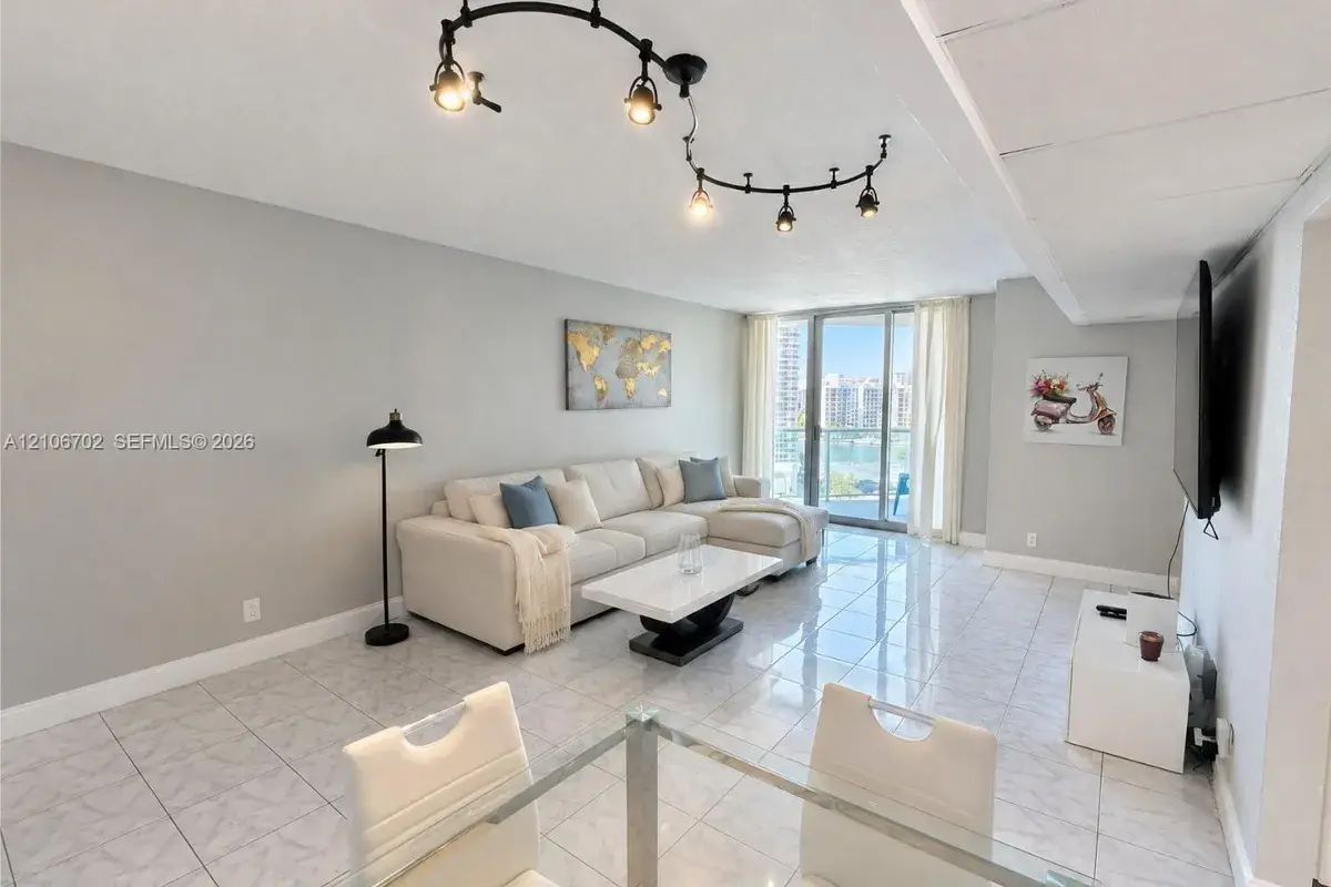 3801 S Ocean Dr # 10S, Hollywood FL 33019