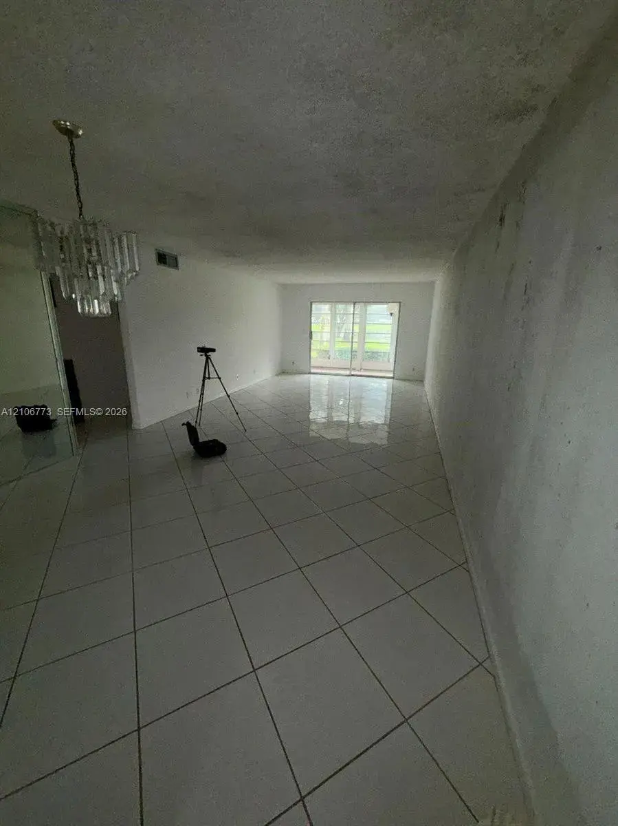 2305 Lucaya Ln # G1, Coconut Creek FL 33066