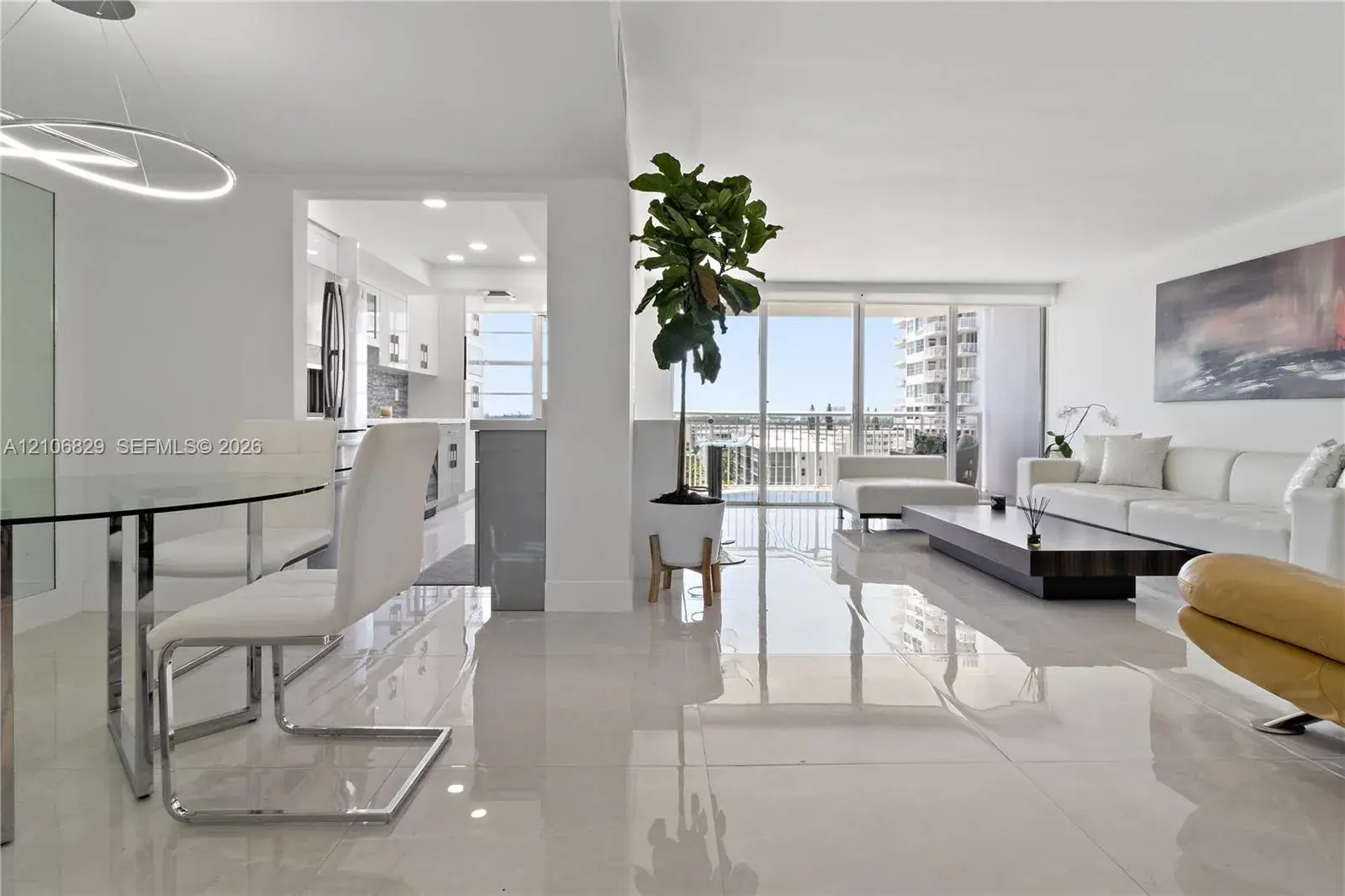 2 bedroom 2 bath Residential Lease for rent at 18081 Biscayne Blvd # 801, Aventura FL 33160