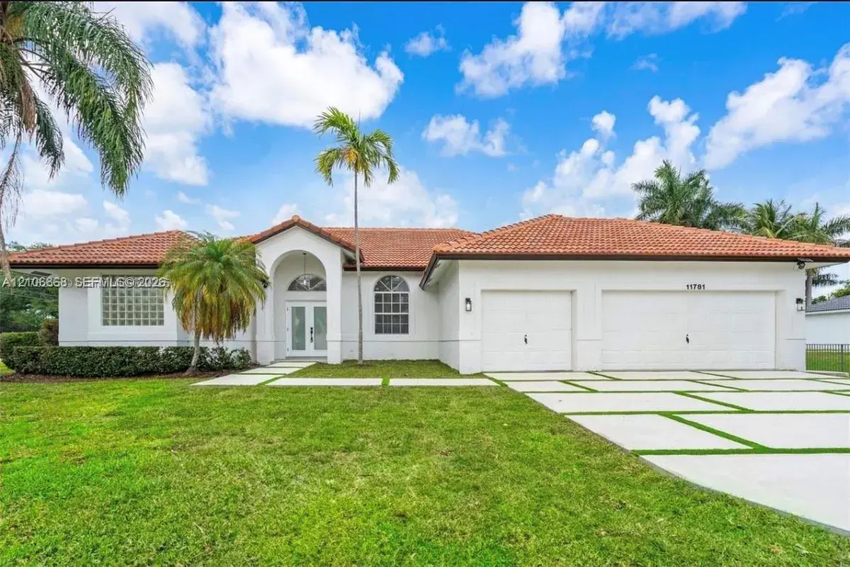 11781 NW 26th St, Plantation FL 33323