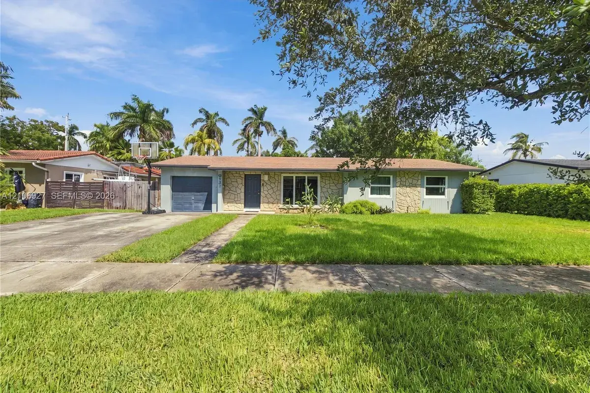 9121 SW 184th Ter, Cutler Bay FL 33157