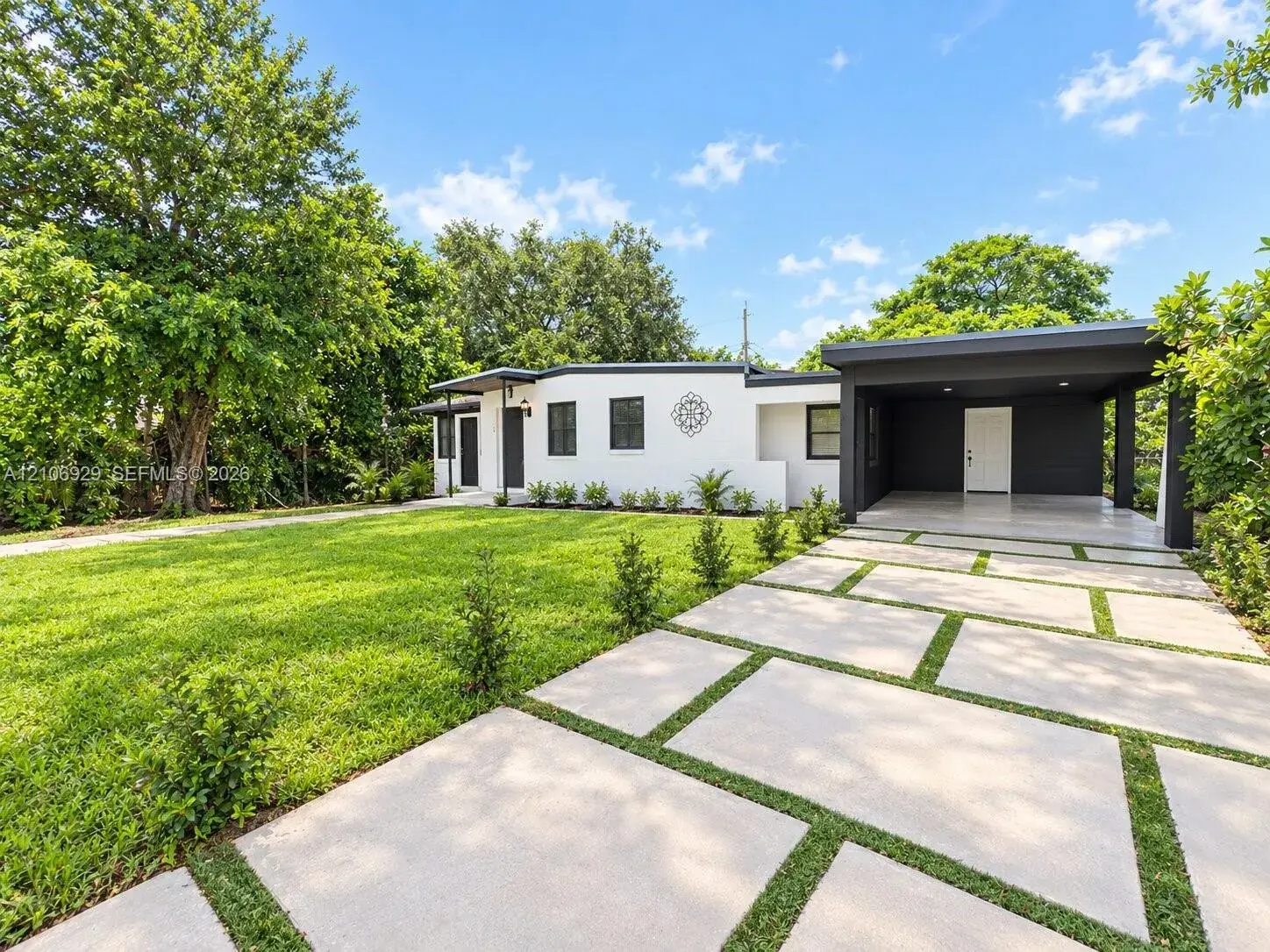 2 bedroom 1 bath Residential for sale at 12700 Wood St, Miami FL 33167