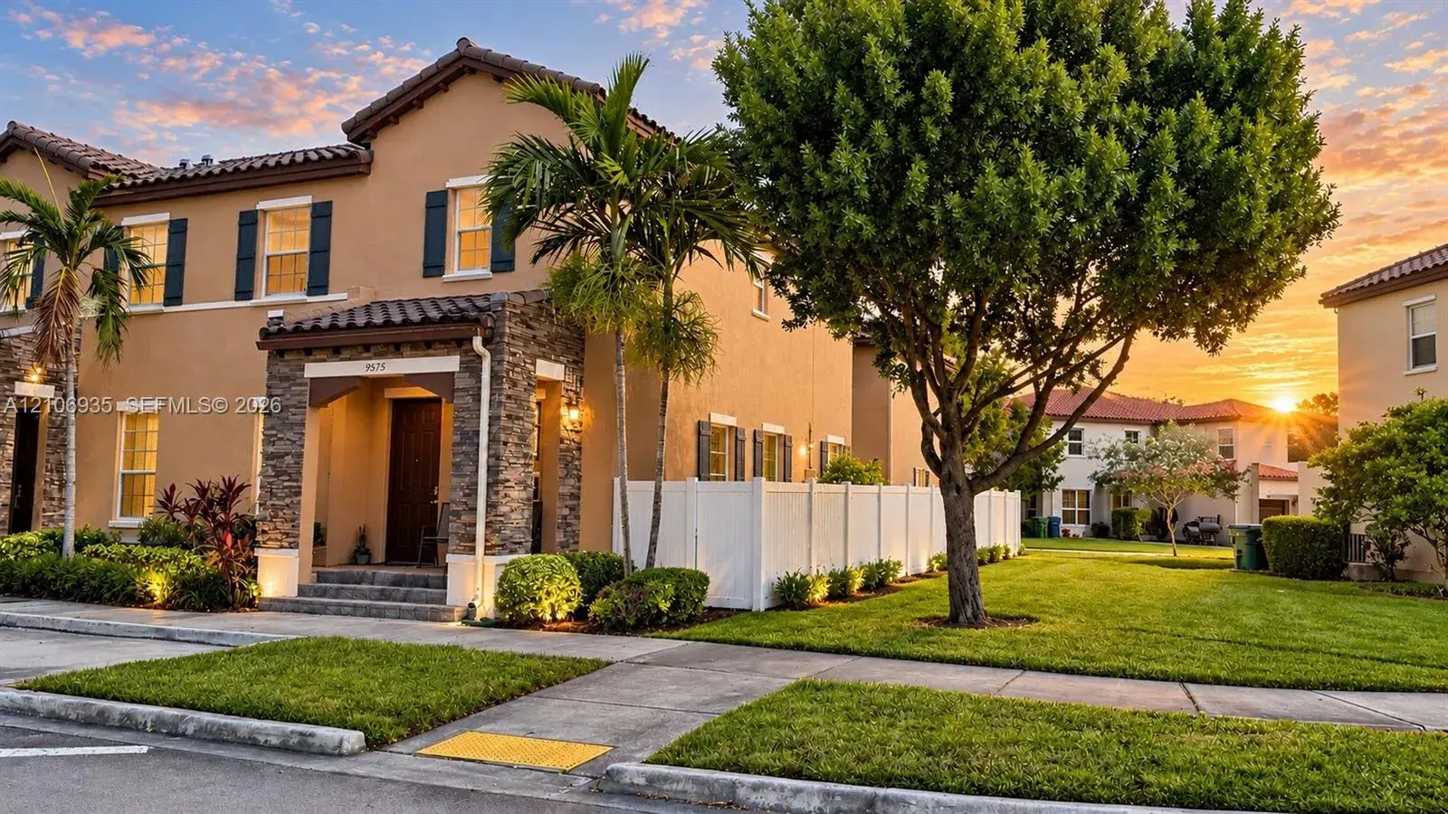 5 bedroom 4 bath Residential for sale at 9575 SW 171st Path, Miami FL 33196