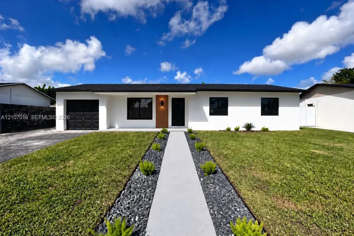 12035 SW 117th Ter, Miami FL 33186