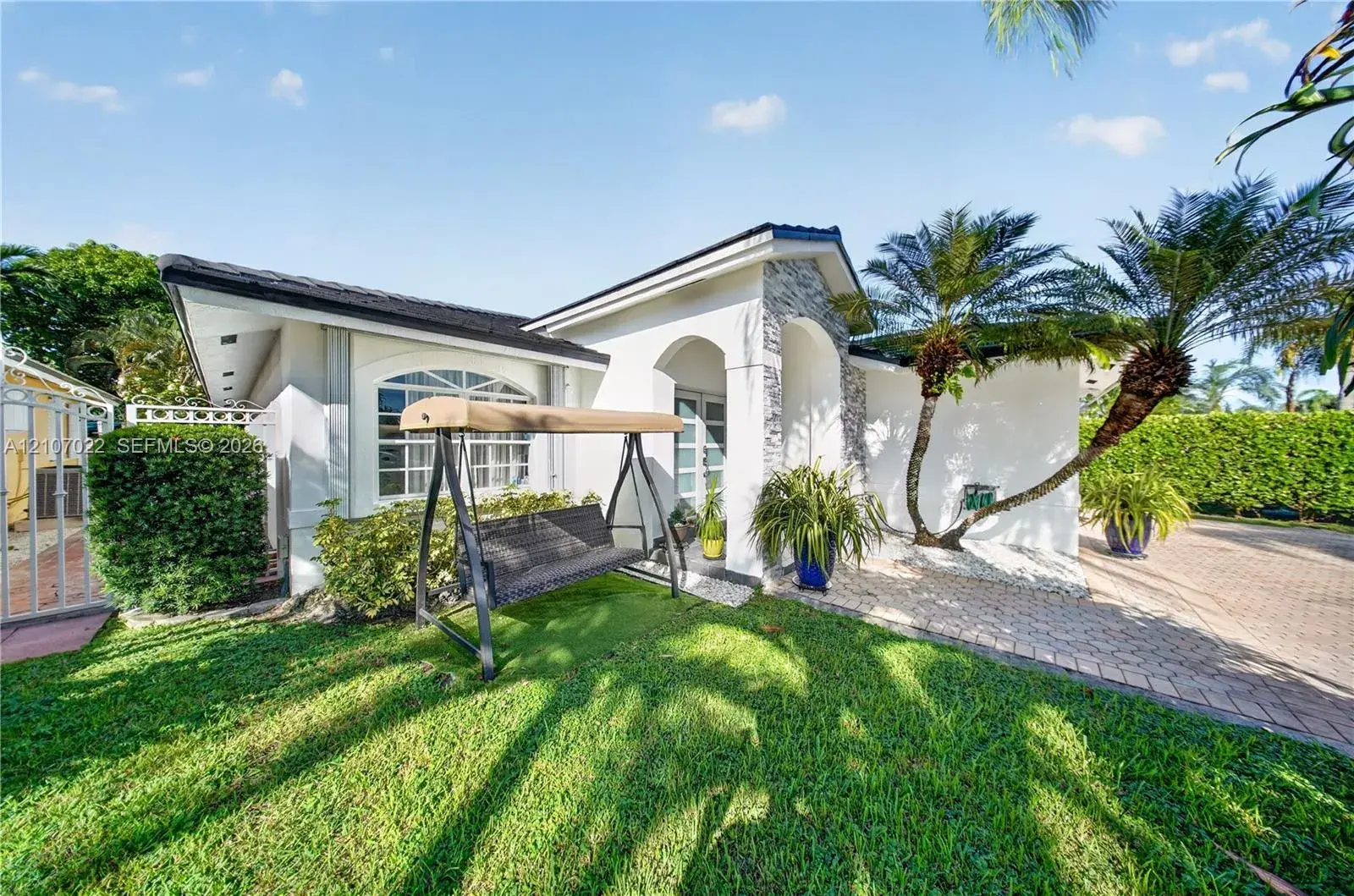 3 bedroom 2 bath Residential for sale at 14665 SW 113th Ln, Miami FL 33186