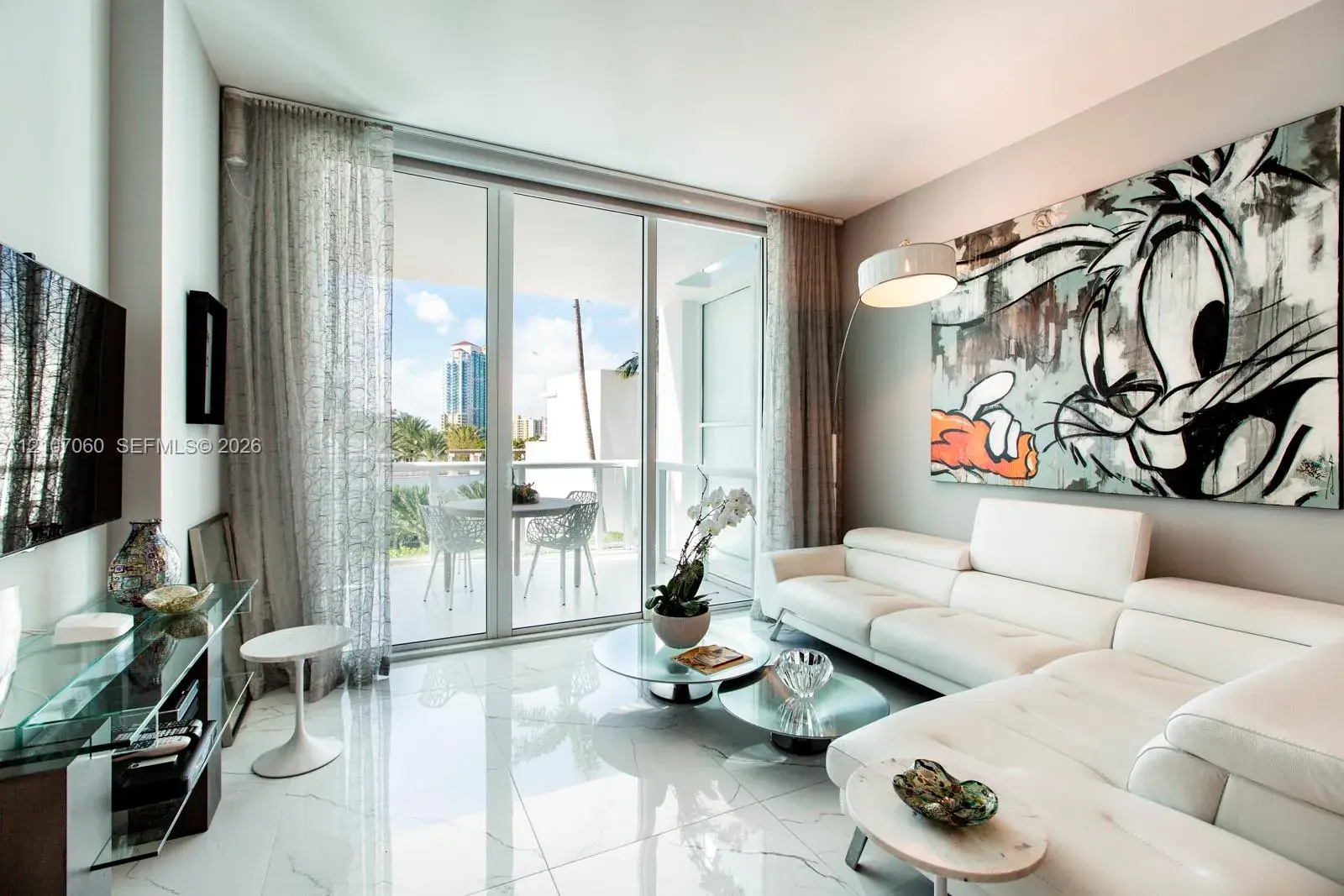 1 bedroom 1 bath Residential for sale at 50 S Pointe Dr # 610, Miami Beach FL 33139
