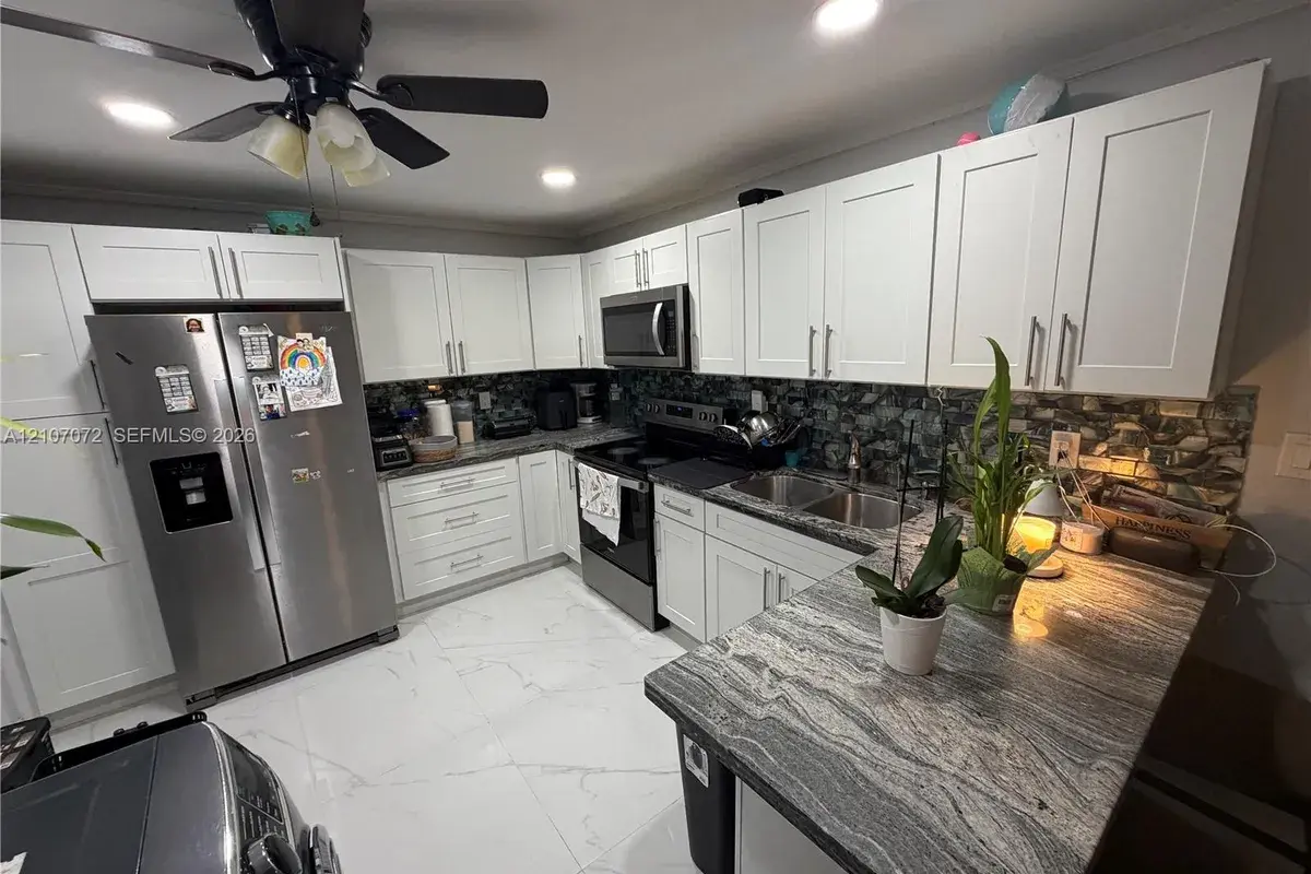 5621 Hope St # A, Hollywood FL 33021