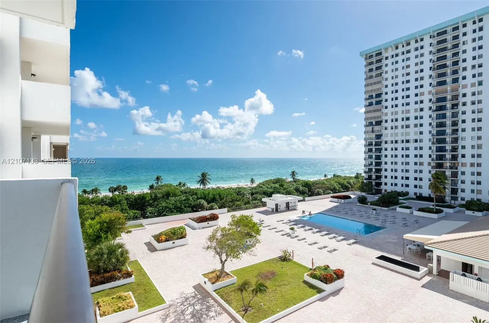 2 bedroom 2 bath Residential for sale at 1201 S Ocean Dr # 907N, Hollywood FL 33019