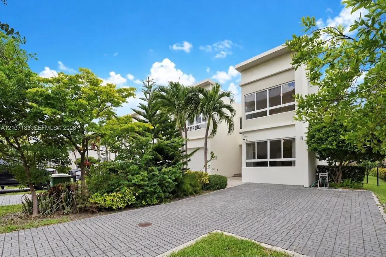 4 bedroom 3 bath Residential for sale at 2485 NE 135th St, North Miami FL 33181