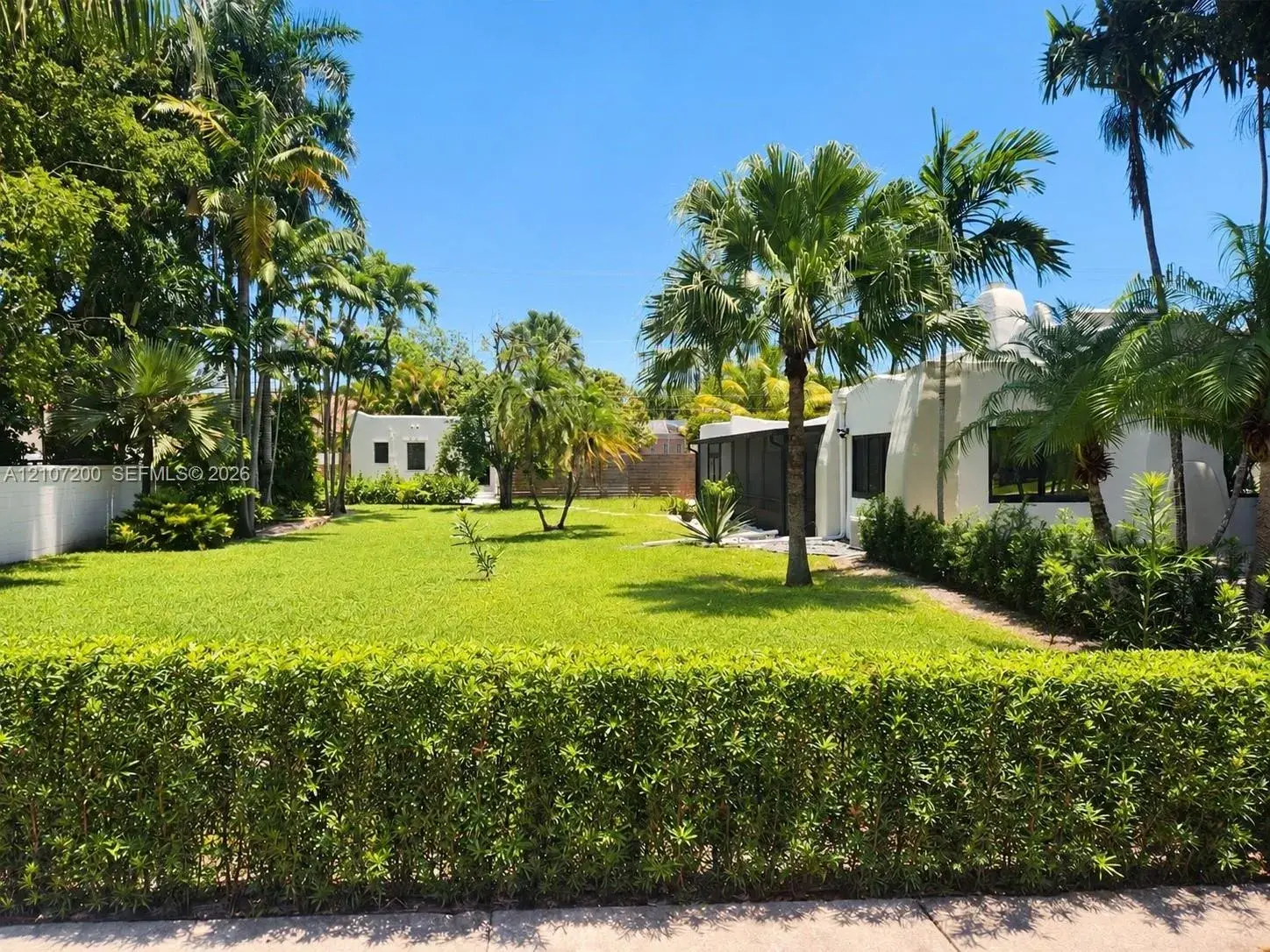241 Palmetto Dr, Miami Springs FL 33166