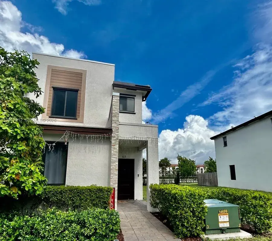 613 NE 208th Ter # 613, Miami FL 33179