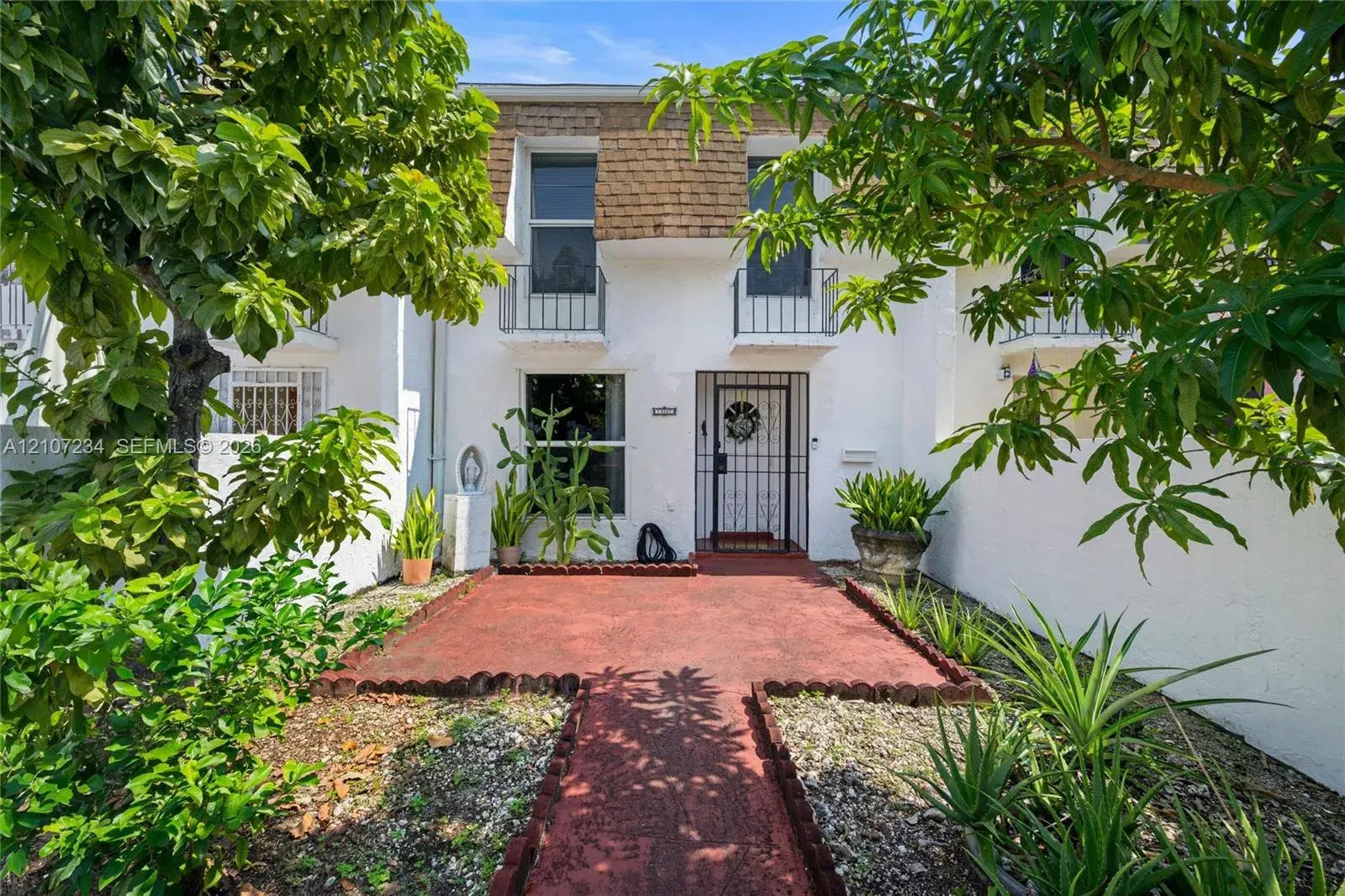 3 bedroom 2 bath Residential for sale at 13507 NE 24th Ct, North Miami FL 33181