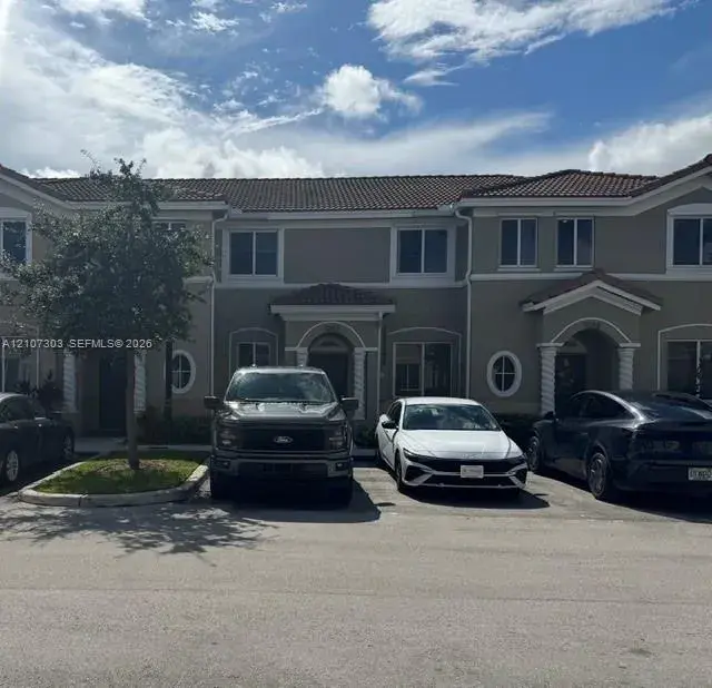 3 bedroom 2 bath Residential for sale at 1042 SE 23rd Ter, Homestead FL 33035