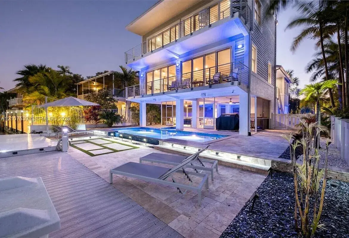 20 Center Ln, Key Largo FL 33037