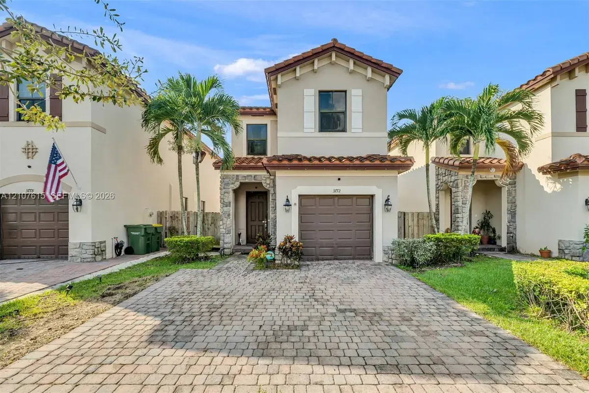 3772 NE 2nd St, Homestead FL 33033