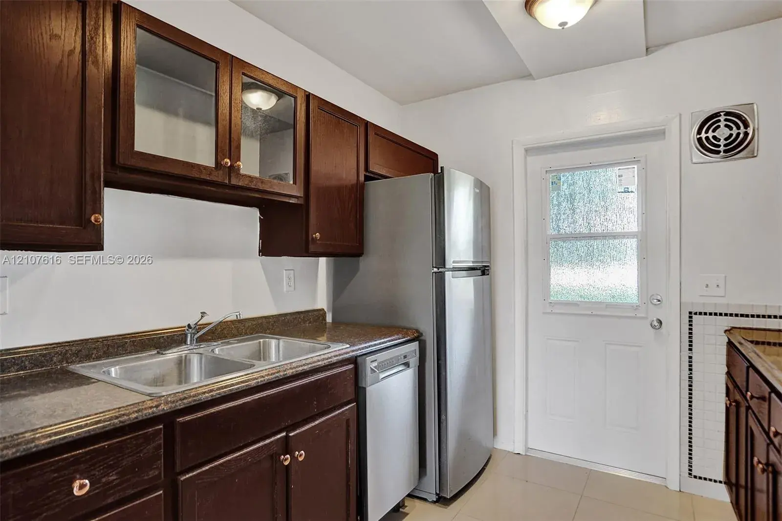 5420 NW 11th St # 108, Plantation FL 33313