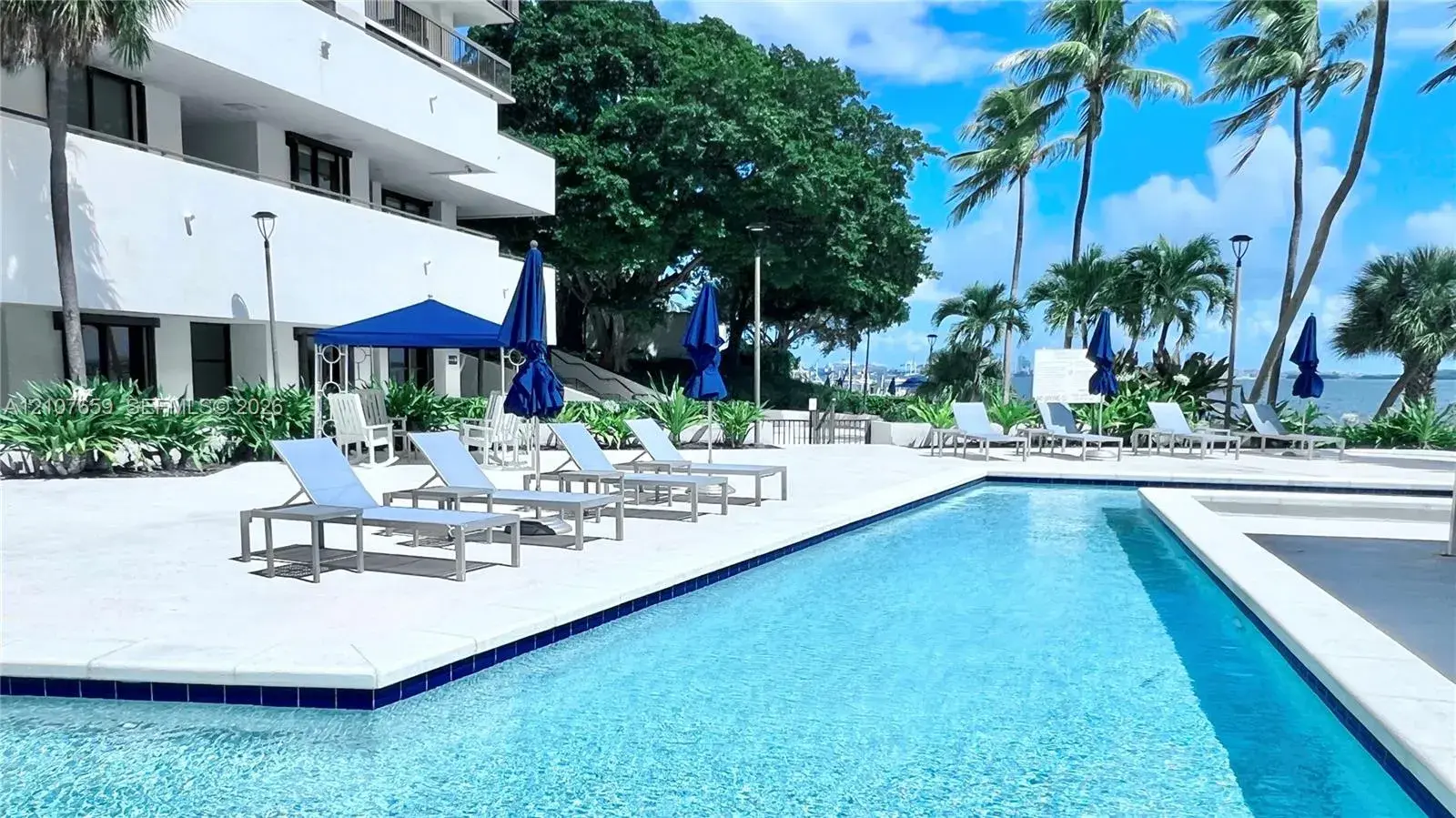 2 bedroom 2 bath Residential for sale at 2333 BRIKELL AVE # 2110, Miami FL 33129