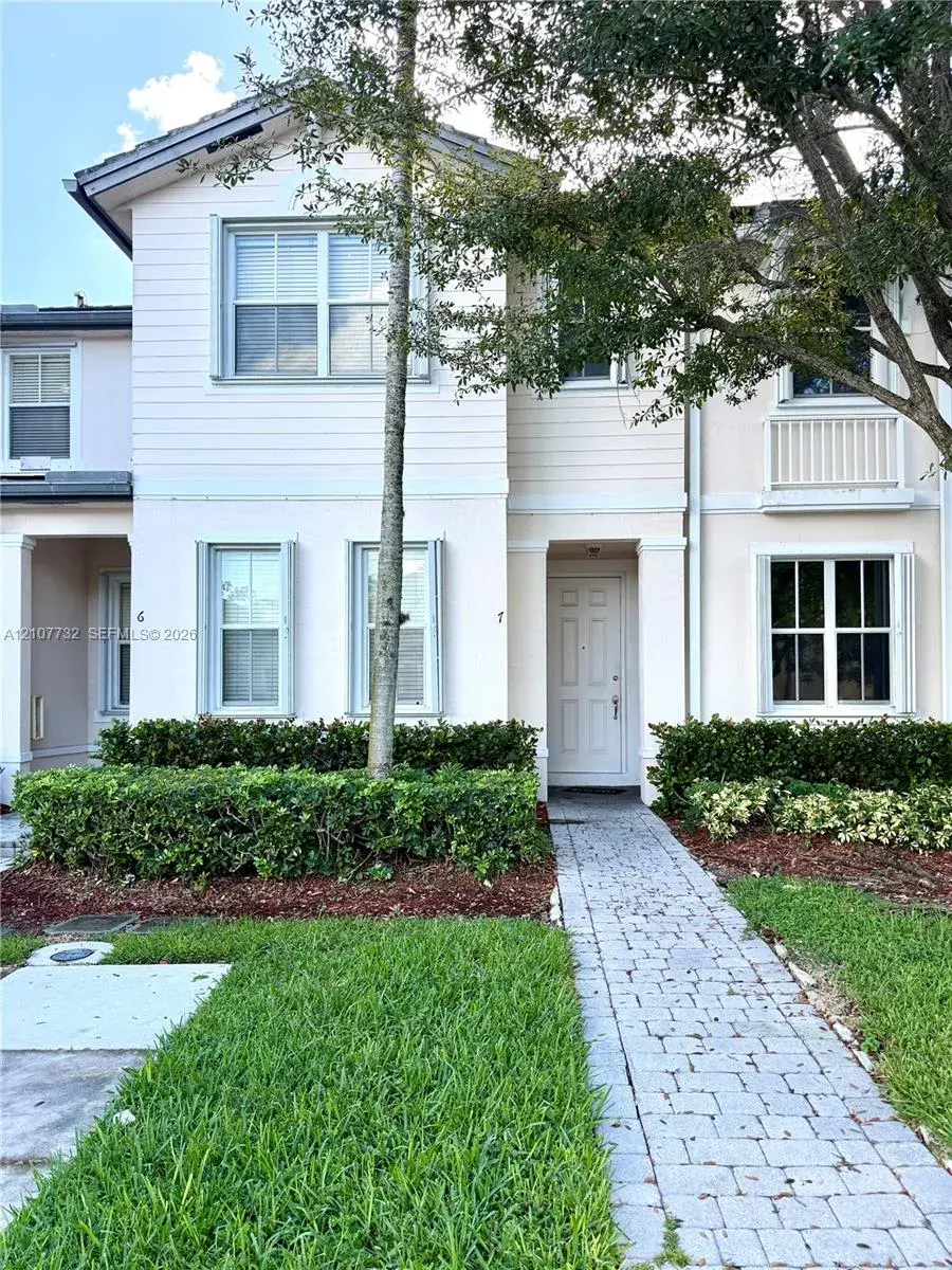 2 bedroom 2 bath Residential for sale at 153 SE 28th Pl # 7, Homestead FL 33033
