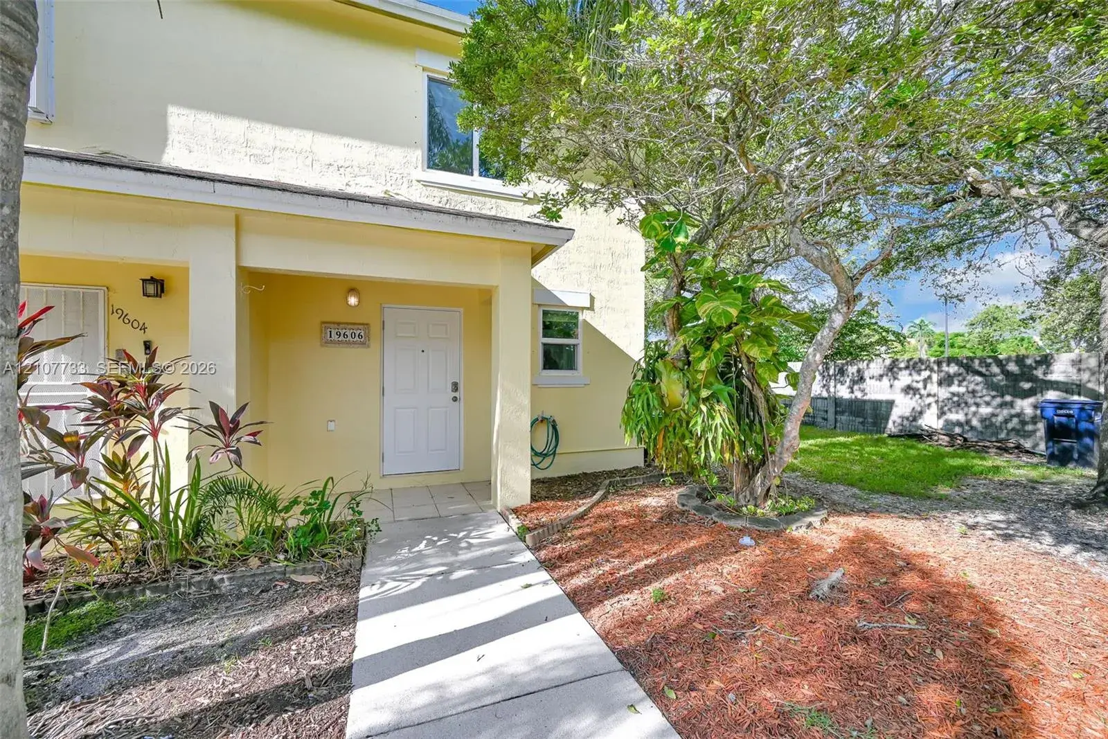2 bedroom 2 bath Residential for sale at 19606 SW 103rd Ct # 4, Cutler Bay FL 33157