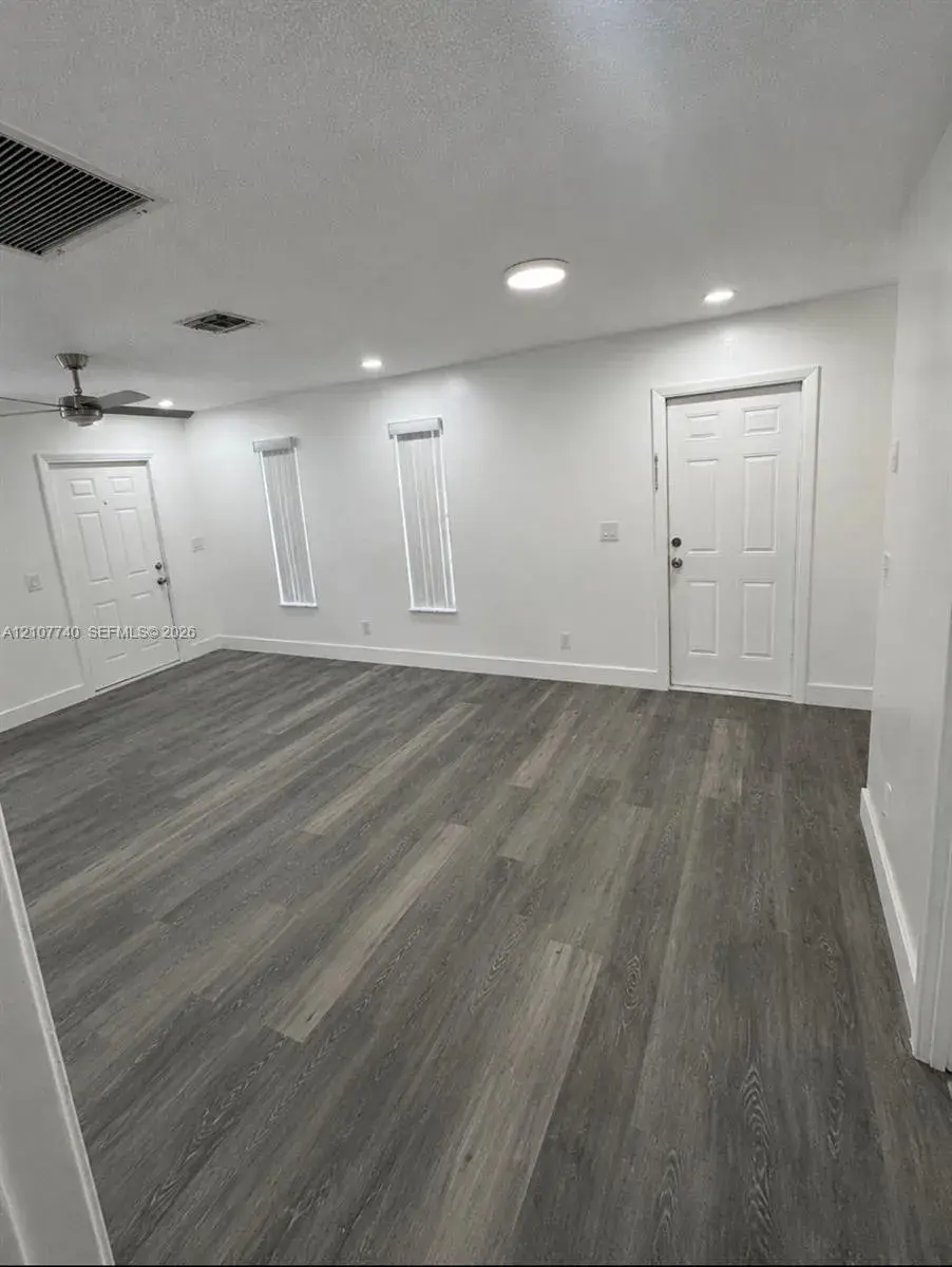 1670 Harding St, Hollywood FL 33020