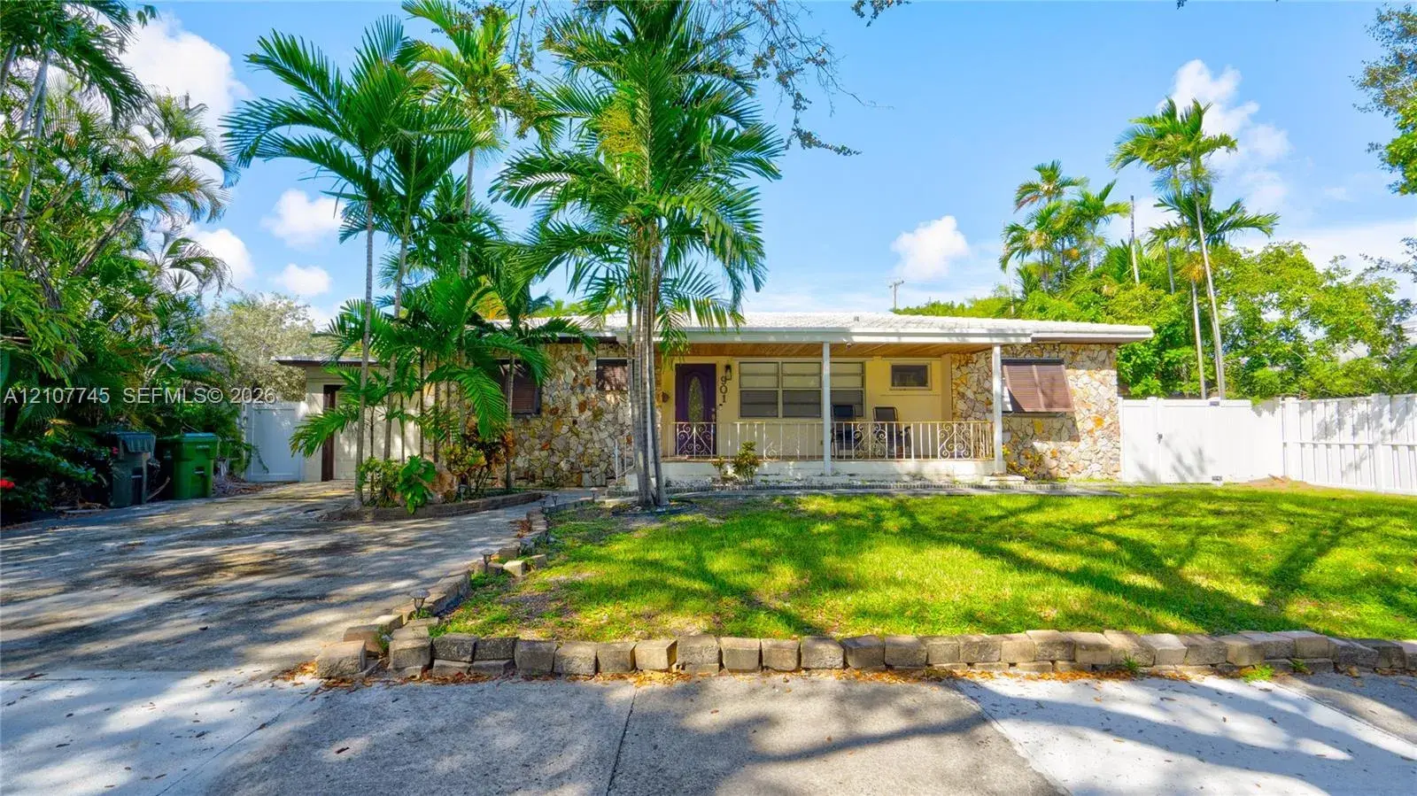 4 bedroom 2 bath Residential for sale at 901 NE 8th St, Hallandale Beach FL 33009