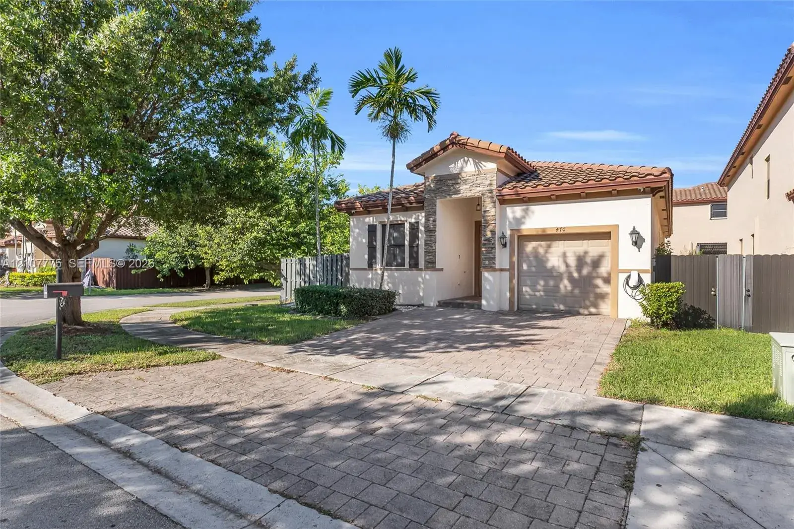 4 bedroom 2 bath Residential for sale at 470 SE 34th Ter, Homestead FL 33033