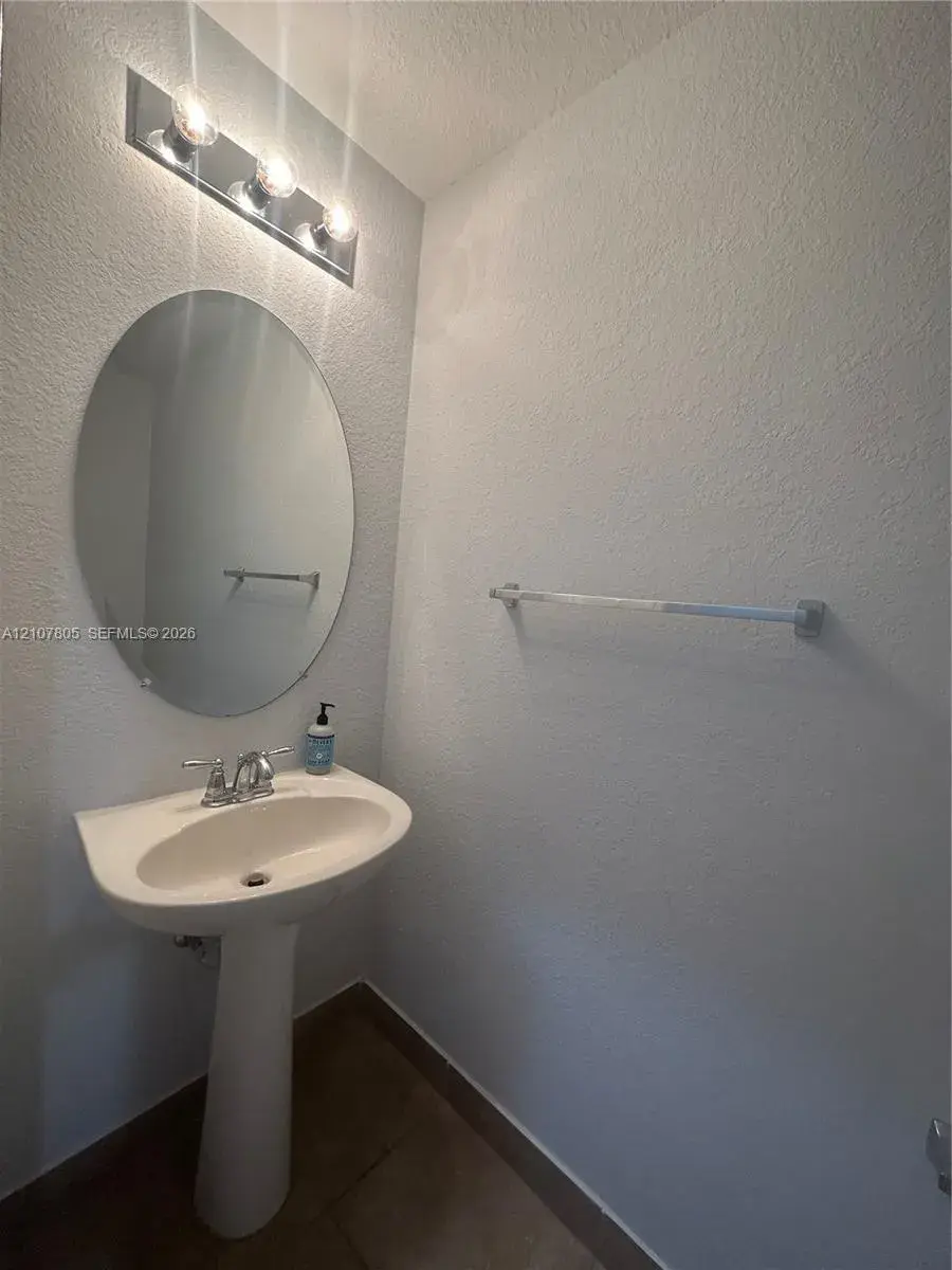 155 SW 7th Ct # 155, Pompano Beach FL 33060