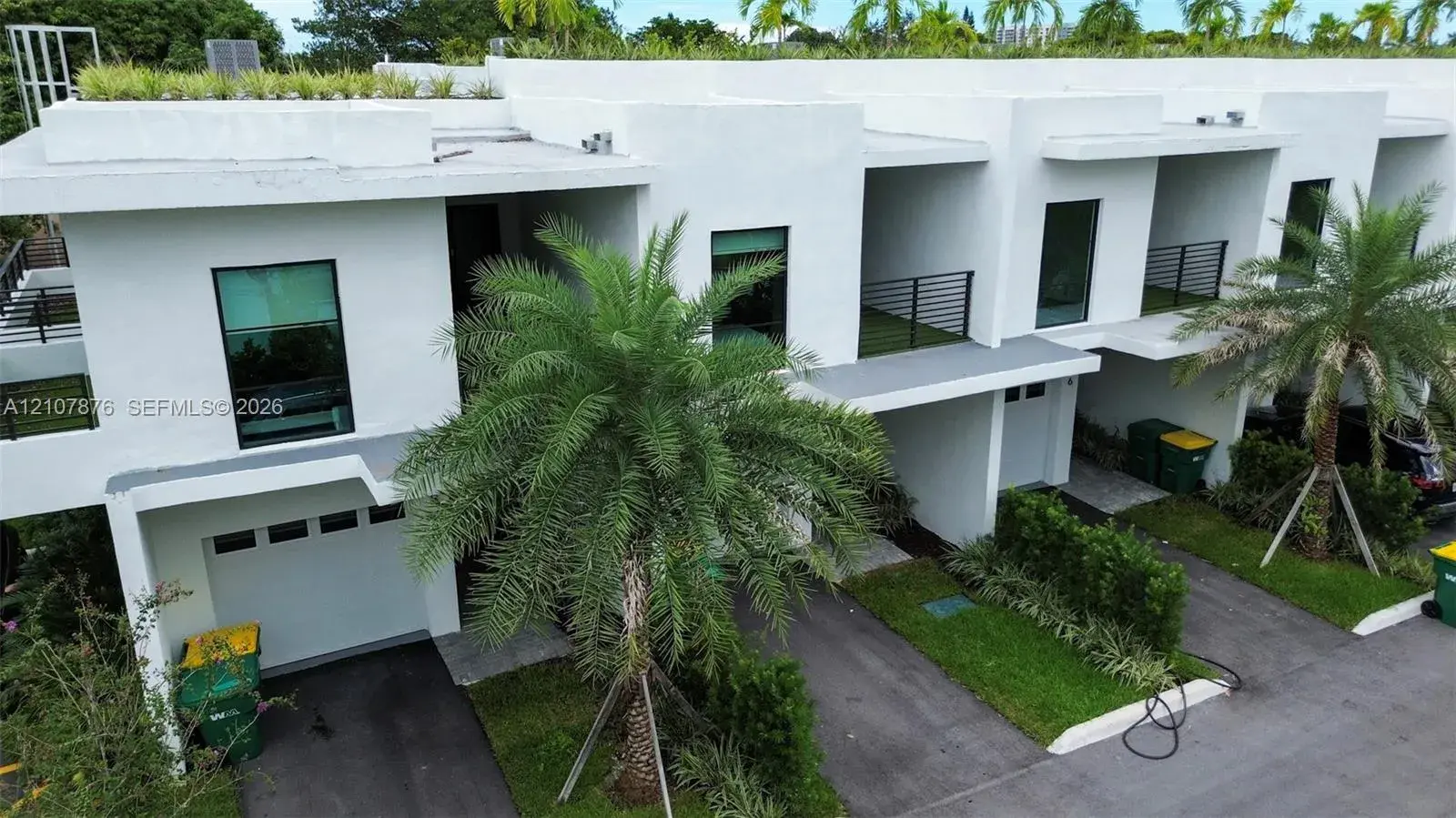3 bedroom 2 bath Residential Lease for rent at 2526 Pierce St # 8, Hollywood FL 33020