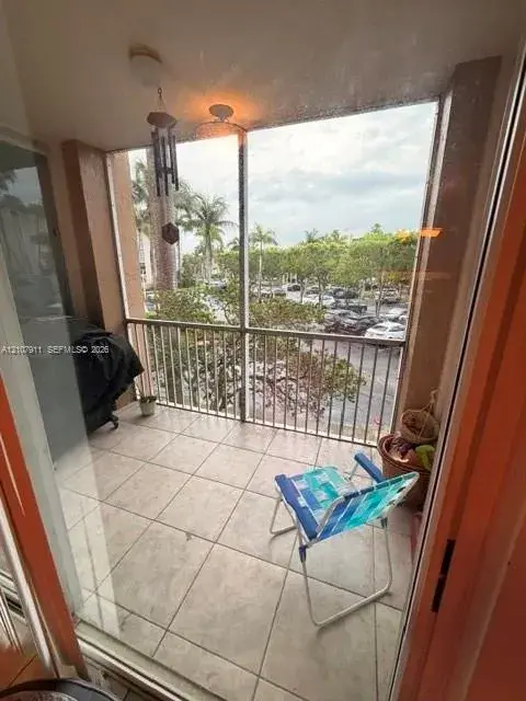 9755 NW 52nd St # 218, Doral FL 33178