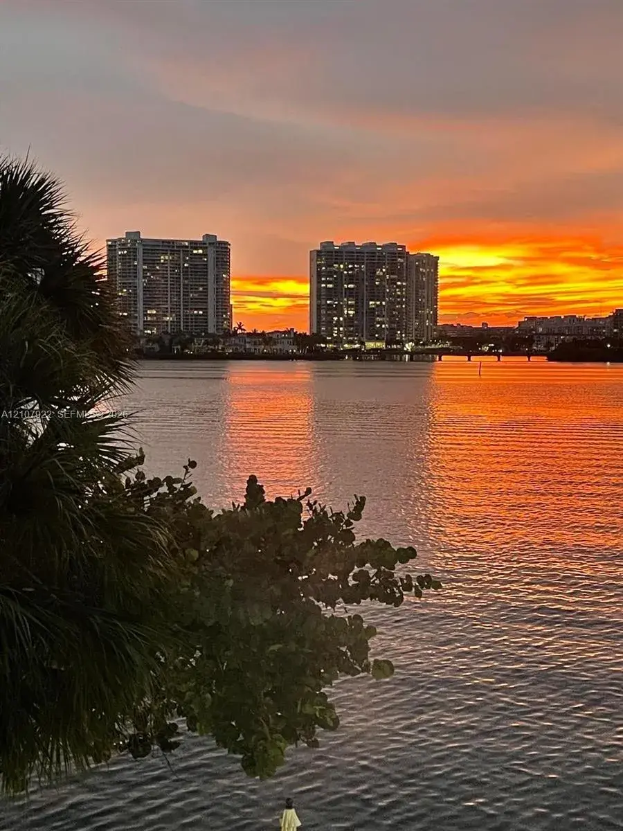 2 bedroom 2 bath Residential Lease for rent at 17878 N Bay Rd # 206, Sunny Isles Beach FL 33160