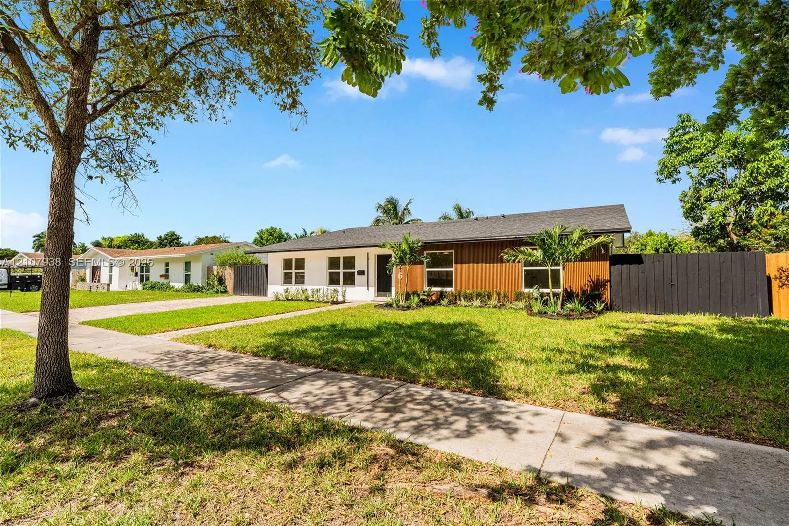 5 bedroom 2 bath Residential for sale at 9261 SW 183rd Ter, Palmetto Bay FL 33157