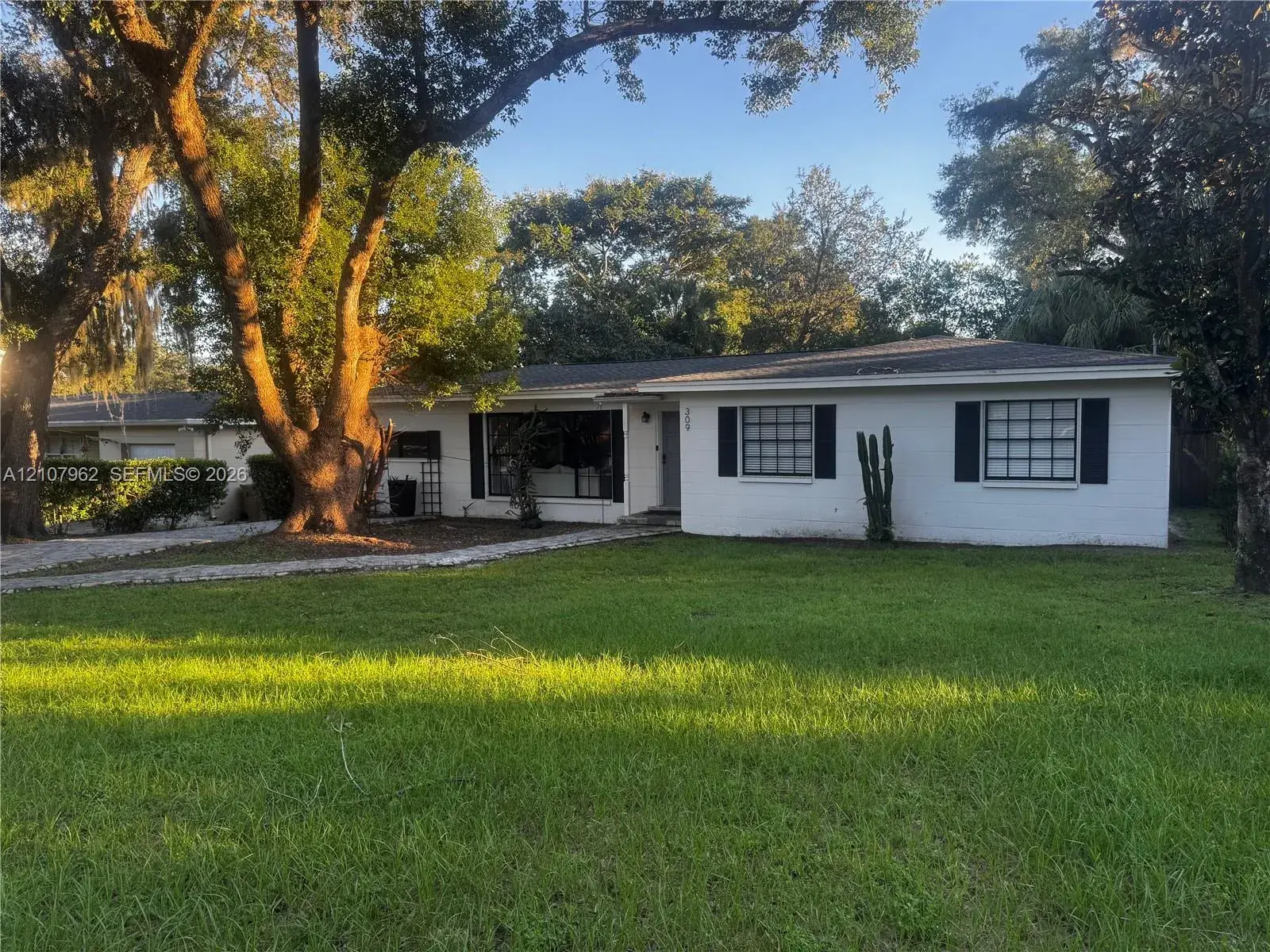 309 DEER PARK AVENUE, Tampa FL 33617