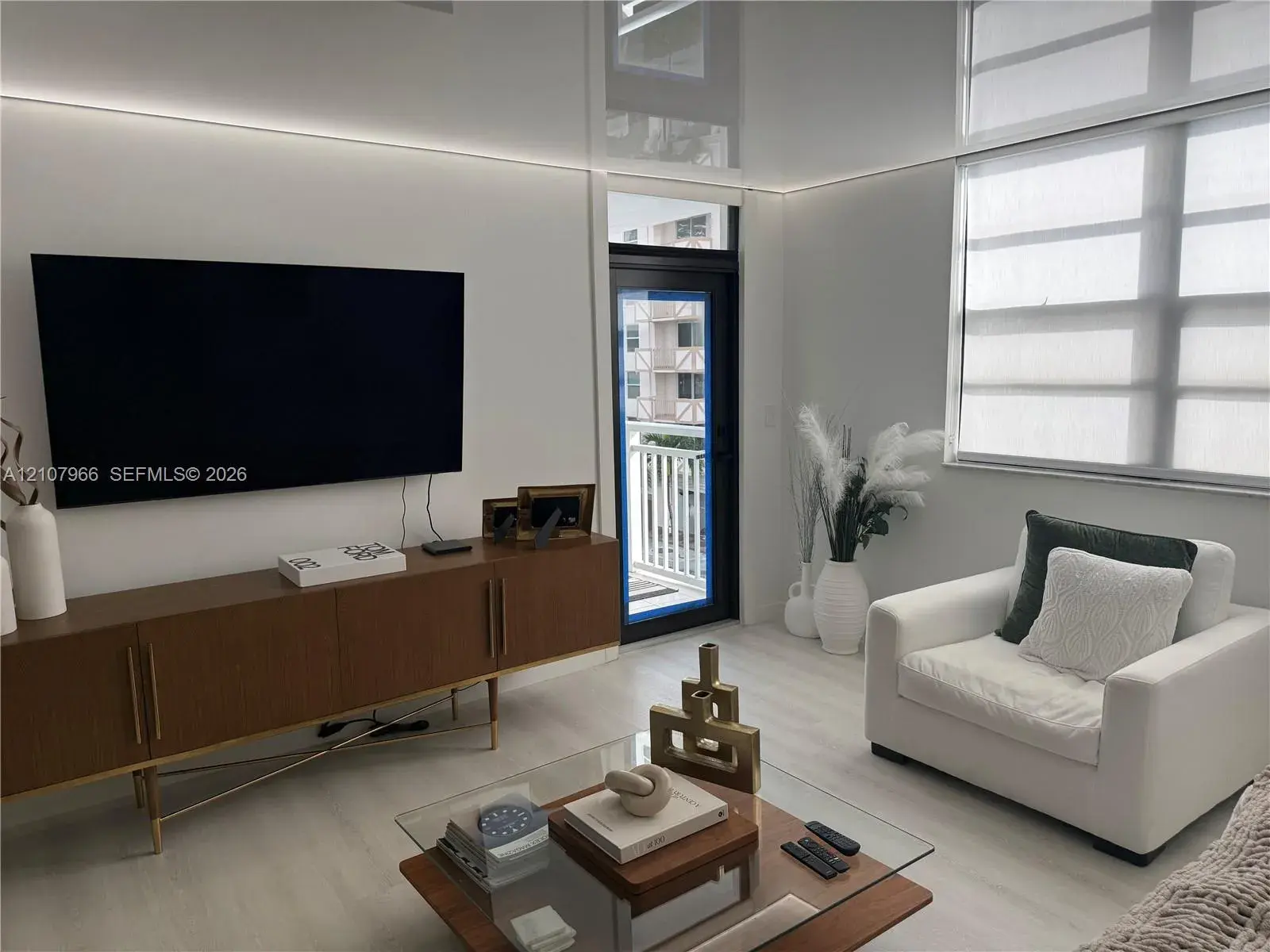 1849 S Ocean Dr # 406, Hallandale Beach FL 33009