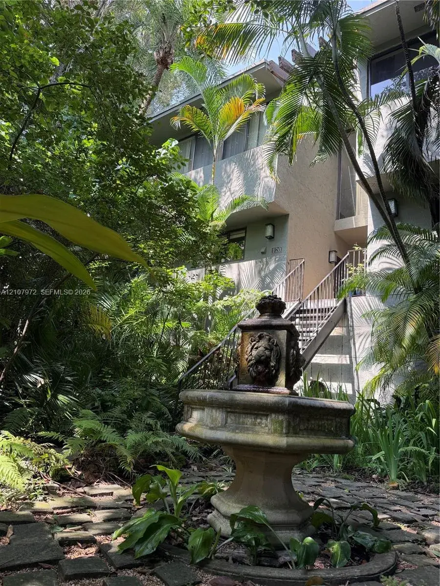 2 bedroom 2 bath Residential for sale at 1000 NW N River Dr # 20, Miami FL 33136