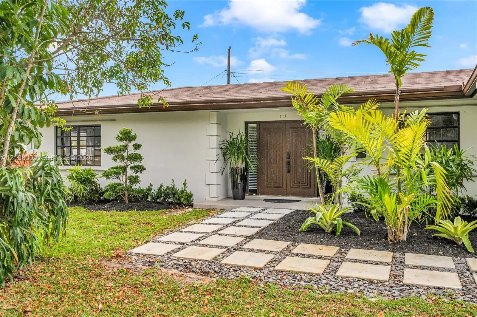 3 bedroom 3 bath Residential for sale at 1111 NW 70th Ter, Plantation FL 33313