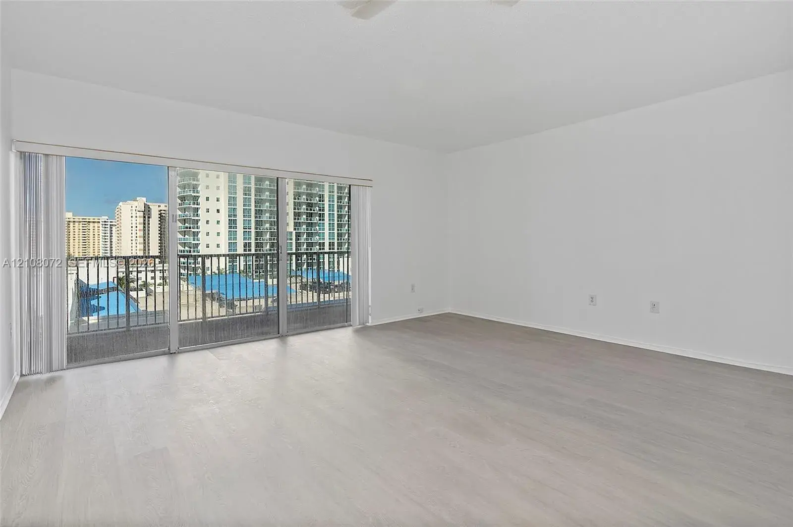 1 bath Residential for sale at 1965 S Ocean Dr # 6H, Hallandale Beach FL 33009