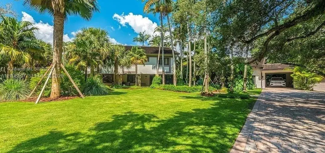 4 bedroom 3 bath Residential for sale at 9990 SW 90th Ave, Miami FL 33176