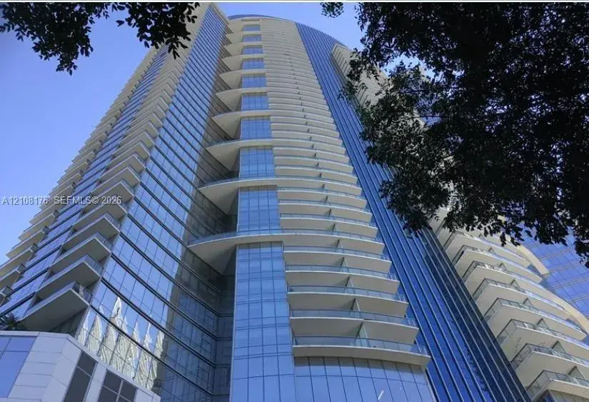 2 bedroom 3 bath Residential for sale at 851 NE 1st Ave # 4008, Miami FL 33132